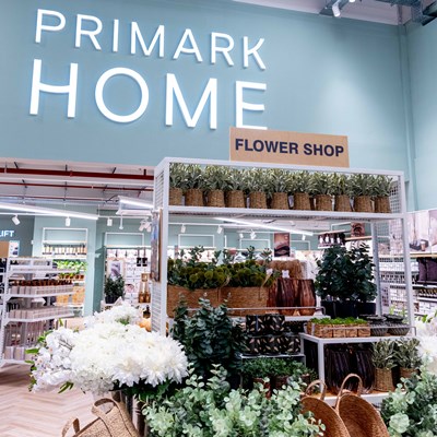 Primark Home flowers display